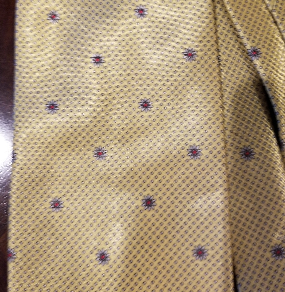 DingHao Men's Necktie - Yellow flower print - Picture 2 of 4